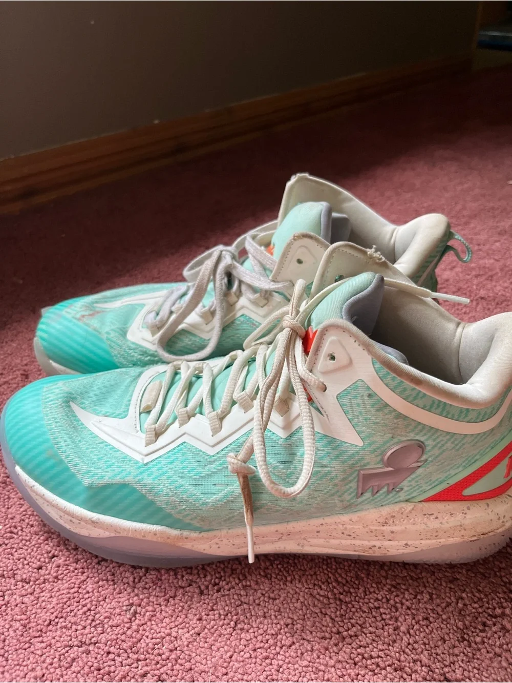 MOOLAH Women's Mint Green Athletic Sneakers.Some stains and rips as shown.
